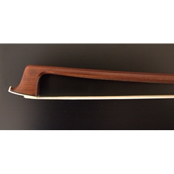 Model 1000 Pernambuco Violin Bow
