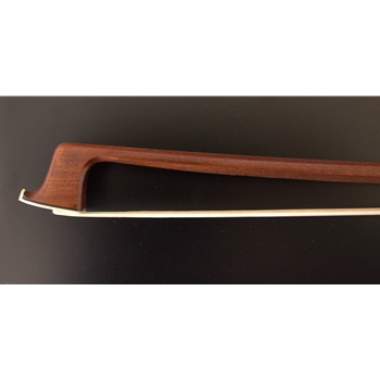 Model 1000 Pernambuco Violin Bow